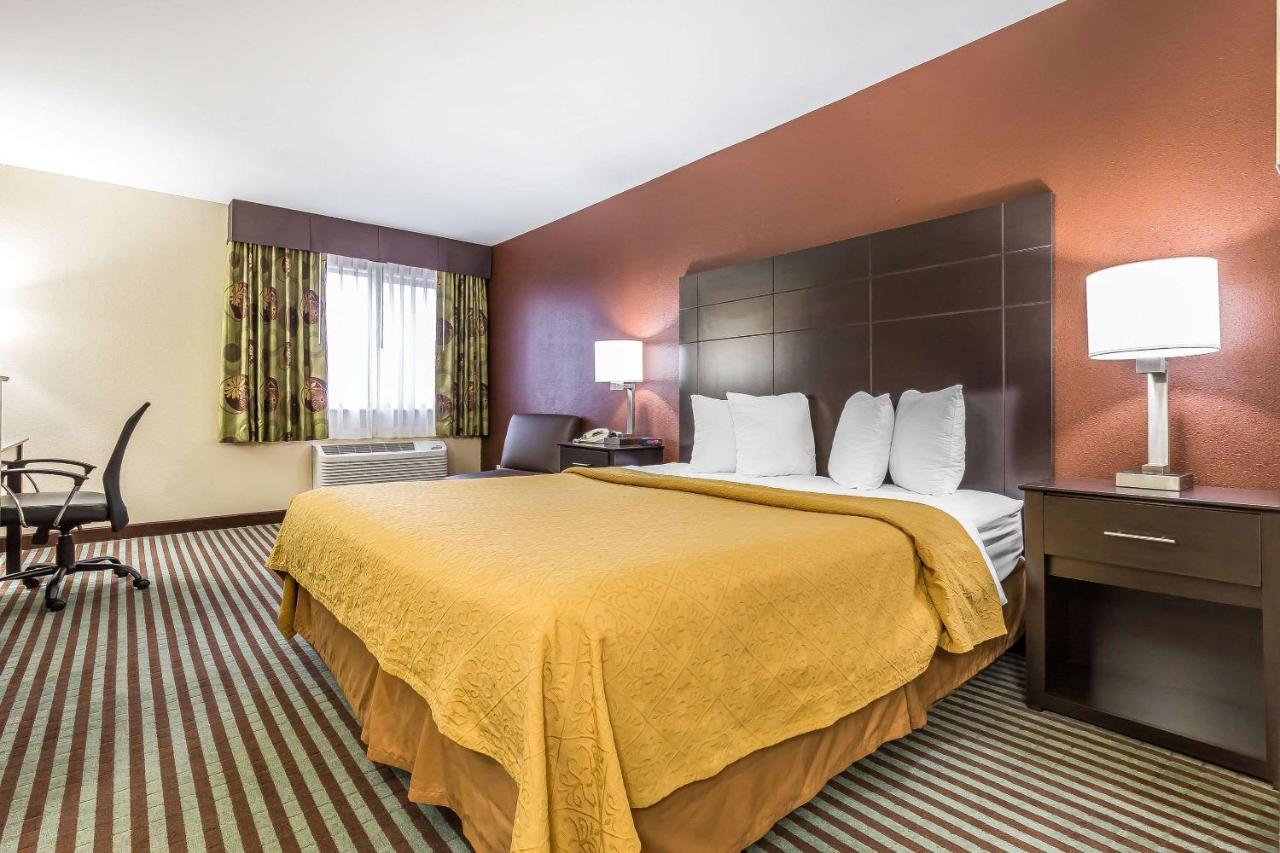 Quality Inn Mount Vernon, Il Bagian luar foto