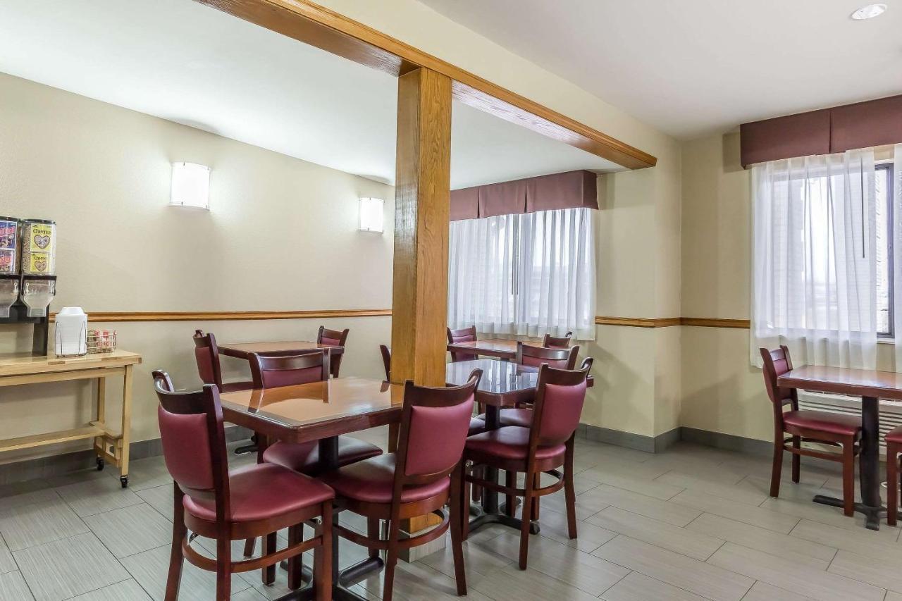 Quality Inn Mount Vernon, Il Bagian luar foto