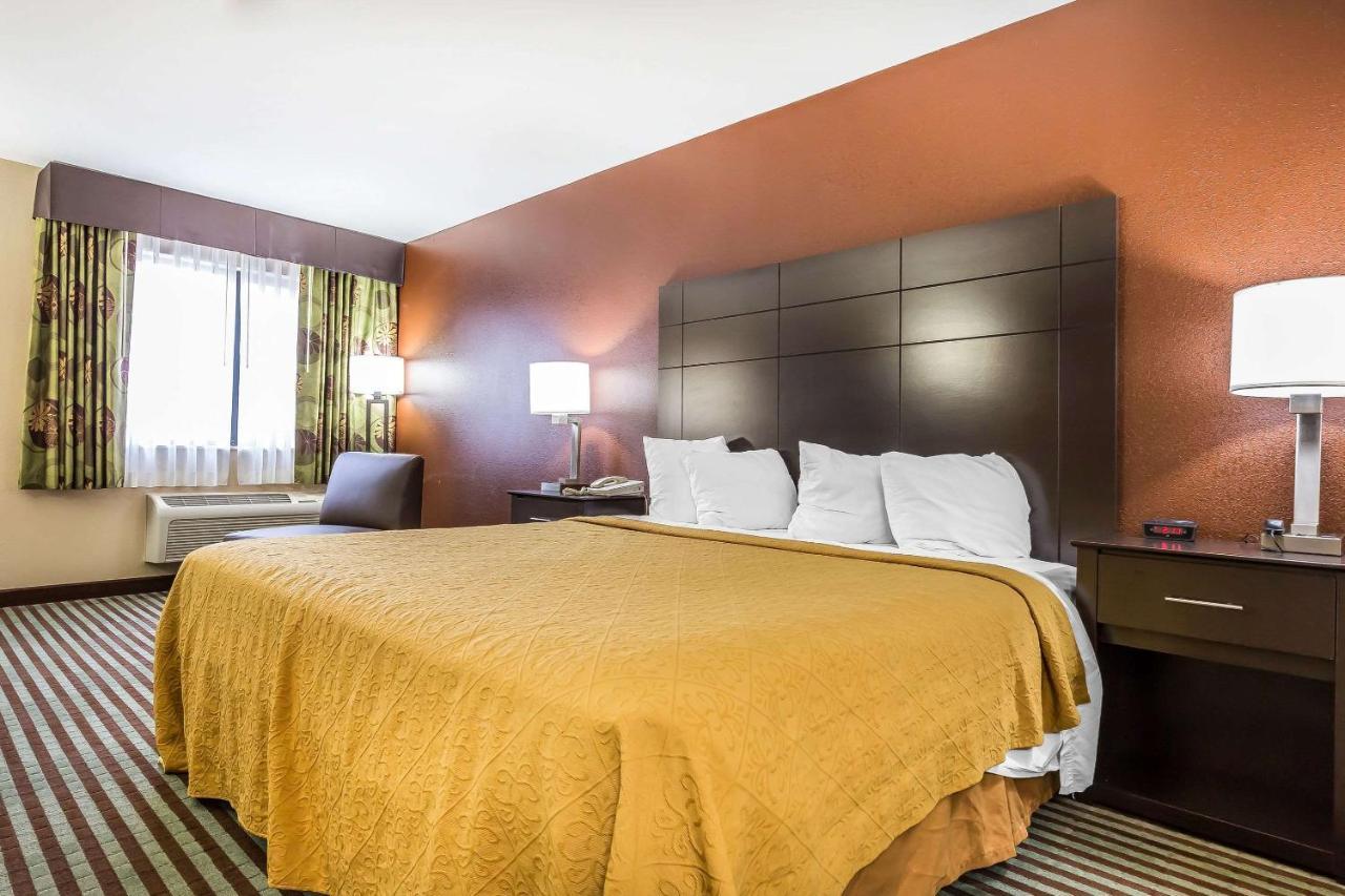 Quality Inn Mount Vernon, Il Bagian luar foto